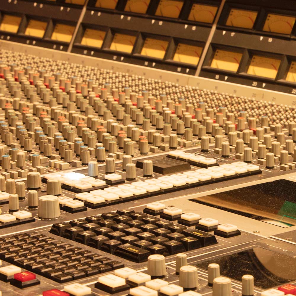 Echotown Studio Vintage Recording Studio – Mixing